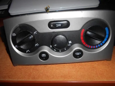 Χειριστήρια Καλοριφέρ για CHEVROLET - DAEWOO KALOS (2003 - 2004) (T200) Χειριστήρια Καλοριφέρ για CHEVROLET - DAEWOO KALOS (2003 - 2004) (T200)