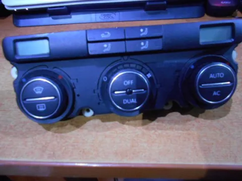 Χειριστήρια Καλοριφέρ για VW GOLF (2004 - 2008) Mk5 (1K1) Χειριστήρια Καλοριφέρ για VW GOLF (2004 - 2008) Mk5 (1K1)