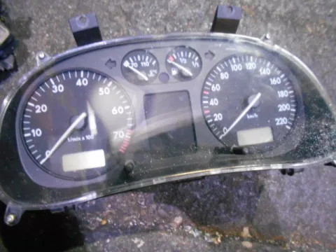 Κοντέρ για VW POLO (1999 - 2001) (6N2) Κοντέρ για VW POLO (1999 - 2001) (6N2)