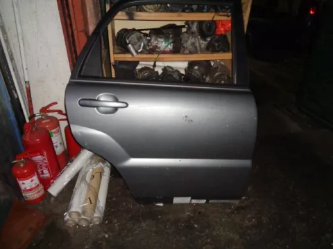 Πόρτα Πίσω Δεξιά (ΧΩΡΙΣ ΦΑΣΑ) για KIA SPORTAGE (2004 - 2007) (JE) *Γ* Πόρτα Πίσω Δεξιά (ΧΩΡΙΣ ΦΑΣΑ) για KIA SPORTAGE (2004 - 2007) (JE) *Γ*