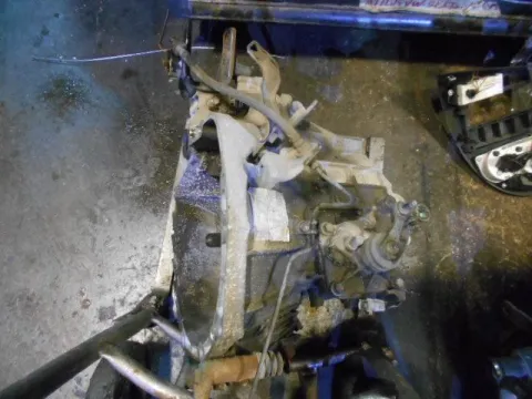 Κιβώτιο Ταχυτήτων (Σασμάν) Χειροκίνητο για TOYOTA YARIS (2003 - 2005) (XP10) 1000 1SZ-FE petrol 68 SCP10 Κιβώτιο Ταχυτήτων (Σασμάν) Χειροκίνητο για TOYOTA YARIS (2003 - 2005) (XP10) 1000 1SZ-FE petrol 68 SCP10