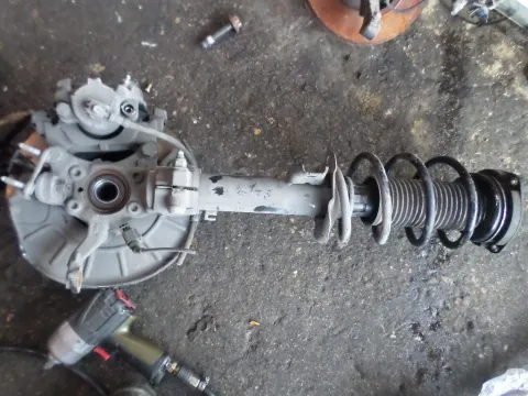 Άκρο Πλήρες Εμπρός Δεξί Με ABS για VW GOLF (2009 - 2013) Mk6 (5K1) Άκρο Πλήρες Εμπρός Δεξί Με ABS για VW GOLF (2009 - 2013) Mk6 (5K1)