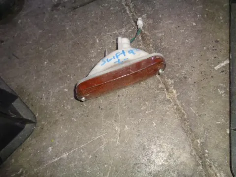 Φλας Φλας Προφυλακτήρα Αριστερό για SUZUKI SWIFT (1992 - 1996) (SF) Φλας Φλας Προφυλακτήρα Αριστερό για SUZUKI SWIFT (1992 - 1996) (SF)