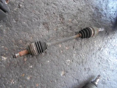 Ημιαξόνιο Εμπρός Αριστερό για TOYOTA YARIS (1999 - 2002) (XP10) Ημιαξόνιο Εμπρός Αριστερό για TOYOTA YARIS (1999 - 2002) (XP10)