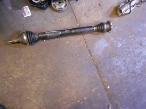 Ημιαξόνιο Εμπρός Δεξί για VW GOLF (1998 - 2004) Mk4 (1J1) Ημιαξόνιο Εμπρός Δεξί για VW GOLF (1998 - 2004) Mk4 (1J1)