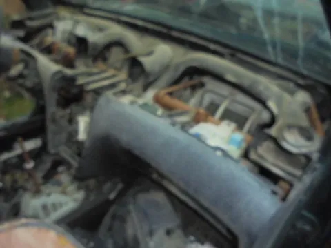 Τροπέτο Πίσω Με Άξονα Με Θόλους Και Σασί για TOYOTA COROLLA (2002 - 2004) (E120) Sedan - 4dr (KM28) *ΔΒ* -  Τροπέτο Πίσω Με Άξονα Με Θόλους Και Σασί για TOYOTA COROLLA (2002 - 2004) (E120) Sedan - 4dr (KM28) *ΔΒ* -