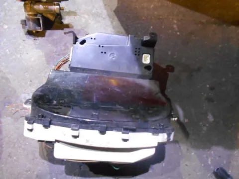 Κοντέρ για TOYOTA YARIS (1999 - 2002) (XP10) Κοντέρ για TOYOTA YARIS (1999 - 2002) (XP10)