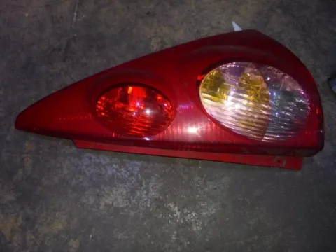 Φανάρι Πίσω Δεξί για (ΕΛΑΤΩΜΑΤΙΚΟ) PEUGEOT 107 (2006 - 2009) , (2010 - 2013) Φανάρι Πίσω Δεξί για (ΕΛΑΤΩΜΑΤΙΚΟ) PEUGEOT 107 (2006 - 2009) , (2010 - 2013)