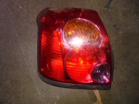 Φανάρι Πίσω Αριστερό για TOYOTA AVENSIS (2003 - 2006) (T250) Liftback - 5dr