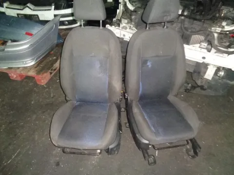 Καθίσματα Εμπρόs Με Αερόσακους για FORD FOCUS (2004 - 2008) Mk2a (DA3 - C307) *Α* Καθίσματα Εμπρόs Με Αερόσακους για FORD FOCUS (2004 - 2008) Mk2a (DA3 - C307) *Α*