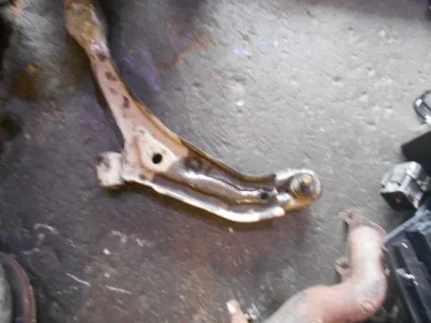 Ψαλίδι Εμπρός Αριστερό για NISSAN ALMERA (1995 - 1998) (N15) Ψαλίδι Εμπρός Αριστερό για NISSAN ALMERA (1995 - 1998) (N15)