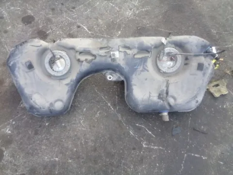 Δεξαμενή Καυσίμου (Ρεζερβουάρ) για BMW 3 Series (2005 - 2008) (E90-1-2-3) *ΔΒ* Δεξαμενή Καυσίμου (Ρεζερβουάρ) για BMW 3 Series (2005 - 2008) (E90-1-2-3) *ΔΒ*