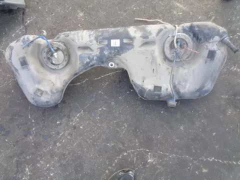 Δεξαμενή Καυσίμου (Ρεζερβουάρ) για BMW 1 Series (2004 - 2007) (E87) *ΔΒ* Δεξαμενή Καυσίμου (Ρεζερβουάρ) για BMW 1 Series (2004 - 2007) (E87) *ΔΒ*