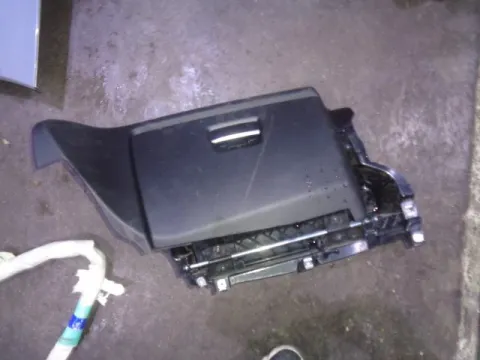 Ντουλαπάκι για BMW 1 Series (2004 - 2007) (E87) *Γ* Ντουλαπάκι για BMW 1 Series (2004 - 2007) (E87) *Γ*