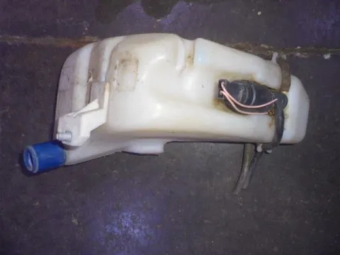 Δοχείο Υαλοκαθαριστήρων Με Μοτέρ για FIAT PUNTO (1994 - 1999) (176) Δοχείο Υαλοκαθαριστήρων Με Μοτέρ για FIAT PUNTO (1994 - 1999) (176)