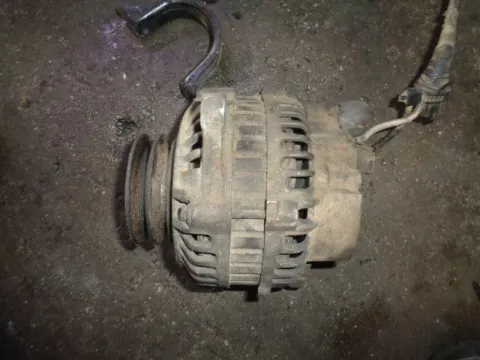 Δυναμό - Εναλλάκτης για MITSUBISHI CANTER (1999 - 2006) Δυναμό - Εναλλάκτης για MITSUBISHI CANTER (1999 - 2006)