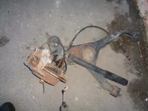 Άκρο Πλήρες Πίσω Δεξί Με ABS για MERCEDES VITO (1996 - 2003) (W638) *Δ* Άκρο Πλήρες Πίσω Δεξί Με ABS για MERCEDES VITO (1996 - 2003) (W638) *Δ*