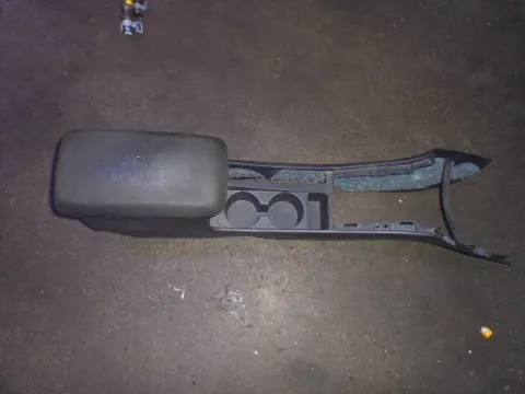Υποβραχιόνιο(Τεμπέλης) Με Κονσόλα για TOYOTA COROLLA (2002 - 2004) (E120) **Γ** Υποβραχιόνιο(Τεμπέλης) Με Κονσόλα για TOYOTA COROLLA (2002 - 2004) (E120) **Γ**