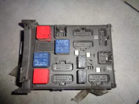 Ασφαλειοθήκη Μηχανής 8200141152 / 8200148809 για RENAULT LAGUNA (2001 - 2005) (BG) (KG) Ασφαλειοθήκη Μηχανής 8200141152 / 8200148809 για RENAULT LAGUNA (2001 - 2005) (BG) (KG)