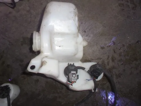 Δοχείο Υαλοκαθαριστήρων Με Μοτέρ για DAIHATSU TERIOS (2006 - 2009) (J200) , (2009- ) Δοχείο Υαλοκαθαριστήρων Με Μοτέρ για DAIHATSU TERIOS (2006 - 2009) (J200) , (2009- )