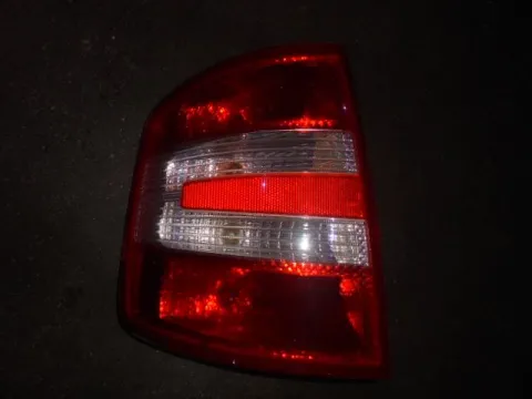 Φανάρι Πίσω Αριστερό για SKODA FABIA (2004 - 2007) (6Y) Hatchback - 5dr  Φανάρι Πίσω Αριστερό για SKODA FABIA (2004 - 2007) (6Y) Hatchback - 5dr