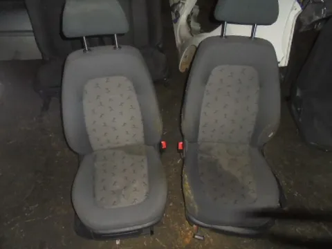 Καθίσματα Σετ Χωρίς Αερόσακους για SKODA FABIA (2000 - 2004) (6Y) Καθίσματα Σετ Χωρίς Αερόσακους για SKODA FABIA (2000 - 2004) (6Y)