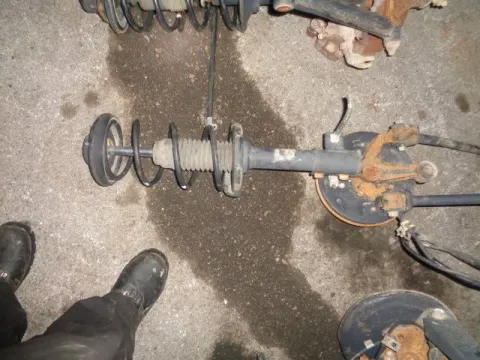 Άκρο Πλήρες Πίσω Αριστερό Με Ταμπούρο για SUZUKI BALENO (1994 - 1998) (SY) , (1998 - 2001) (SY)  *Α* Άκρο Πλήρες Πίσω Αριστερό Με Ταμπούρο για SUZUKI BALENO (1994 - 1998) (SY) , (1998 - 2001) (SY)  *Α*