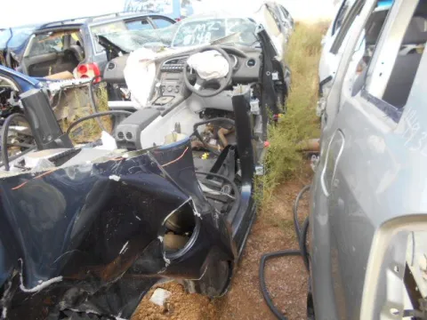 Τροπέτο Πίσω Χωρίς Άξονα Με Θόλους Και Σασί για PEUGEOT 3008 (2009 - 2013) *ΔΒ* -  Τροπέτο Πίσω Χωρίς Άξονα Με Θόλους Και Σασί για PEUGEOT 3008 (2009 - 2013) *ΔΒ* -