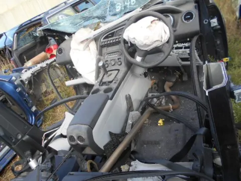 Τροπέτο Πίσω Χωρίς Άξονα Με Θόλους Και Σασί για PEUGEOT 3008 (2009 - 2013) *ΔΒ* -  Τροπέτο Πίσω Χωρίς Άξονα Με Θόλους Και Σασί για PEUGEOT 3008 (2009 - 2013) *ΔΒ* -