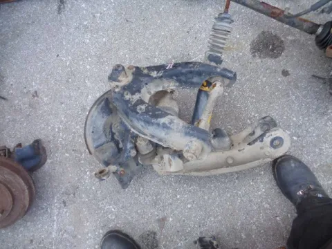Άκρο Πλήρες Πίσω Δεξί Με Δισκόπλακα για NISSAN D21 - 720 - 520 (1986 - 1997) D21 *Α* Άκρο Πλήρες Πίσω Δεξί Με Δισκόπλακα για NISSAN D21 - 720 - 520 (1986 - 1997) D21 *Α*