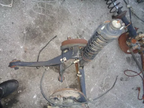 Άκρο Πλήρες Πίσω Δεξιό Με Ταμπούρο ABS για MITSUBISHI CARISMA (1996 - 1999) (DA) *Α* Άκρο Πλήρες Πίσω Δεξιό Με Ταμπούρο ABS για MITSUBISHI CARISMA (1996 - 1999) (DA) *Α*