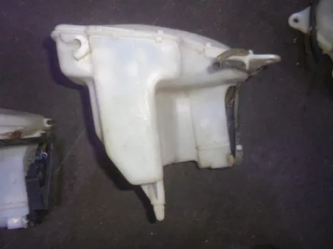 Δοχείο Υαλοκαθαριστήρων Με Μοτέρ για TOYOTA COROLLA (1997 - 1999) (A111) Δοχείο Υαλοκαθαριστήρων Με Μοτέρ για TOYOTA COROLLA (1997 - 1999) (A111)