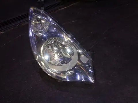 Φανάρι Εμπρός Δεξί για OPEL AGILA (2008 - ) Φανάρι Εμπρός Δεξί για OPEL AGILA (2008 - )