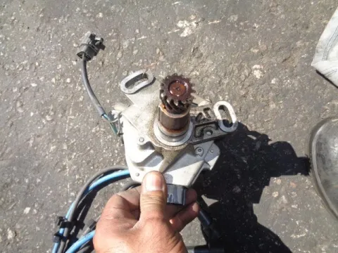 Ντιστριμπιτέρ D4T9301 (6+3 PIN) για MAZDA 626 (1998-2000) (GF) - 