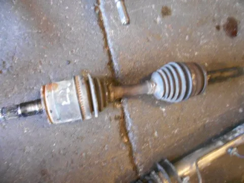 Ημιαξόνιο Εμπρός Δεξί για MITSUBISHI L200 (1997 - 1999) (K60T) (K70T) 2500 4D56 diesel 75 Ημιαξόνιο Εμπρός Δεξί για MITSUBISHI L200 (1997 - 1999) (K60T) (K70T) 2500 4D56 diesel 75