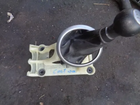 Μοχλός Ταχυτήτων Χ.Ντίζες για MITSUBISHI COLT (2005 - 2008 ) (CZ) **Δ** Μοχλός Ταχυτήτων Χ.Ντίζες για MITSUBISHI COLT (2005 - 2008 ) (CZ) **Δ**