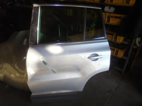 Πόρτα Πίσω Αριστερή για VW TIGUAN (2008 - 2012) (5N) *Ε* Πόρτα Πίσω Αριστερή για VW TIGUAN (2008 - 2012) (5N) *Ε*