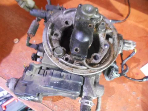 Κεντρική Μονάδα Ψεκασμού (Καρμπιλατέρ) για SUZUKI SWIFT (1992 - 1996) (SF) Κεντρική Μονάδα Ψεκασμού (Καρμπιλατέρ) για SUZUKI SWIFT (1992 - 1996) (SF)