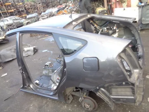 Τροπέτο Πίσω Με Άξονα Δισκόπλακα ABS για TOYOTA PRIUS (2010 - 2013) (XW30) *ΔΒ* -  Τροπέτο Πίσω Με Άξονα Δισκόπλακα ABS για TOYOTA PRIUS (2010 - 2013) (XW30) *ΔΒ* -
