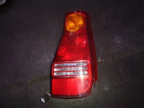 Φανάρι Πίσω Δεξί Ελαττωματικό για HYUNDAI MATRIX (2001 - 2006) (FC) Φανάρι Πίσω Δεξί Ελαττωματικό για HYUNDAI MATRIX (2001 - 2006) (FC)