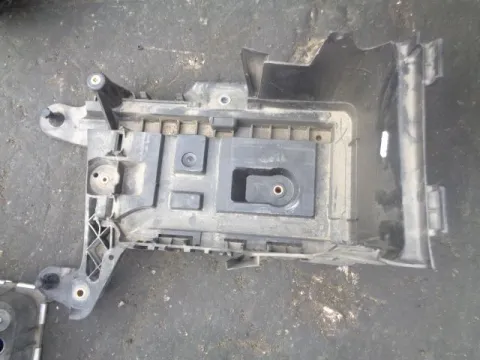Βάση Μπαταρίας για SKODA OCTAVIA (2008 - 2013) 5 (1Z3-5) *Δ* Βάση Μπαταρίας για SKODA OCTAVIA (2008 - 2013) 5 (1Z3-5) *Δ*
