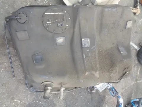Δεξαμενή Καυσίμου (Ρεζερβουάρ) για TOYOTA AVENSIS (1997 - 2000) (T220)  *ΔΒ* Δεξαμενή Καυσίμου (Ρεζερβουάρ) για TOYOTA AVENSIS (1997 - 2000) (T220)  *ΔΒ*