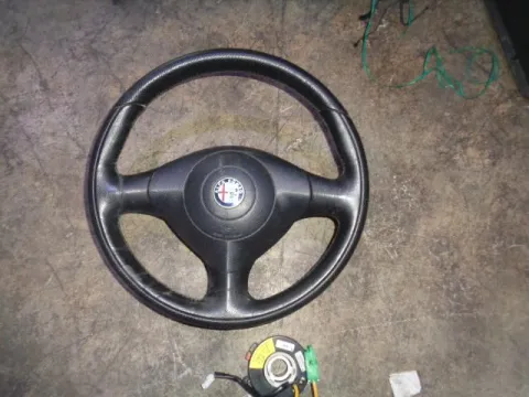 Τιμόνι (Βολάν) για ALFA ROMEO 147 (2000 - 2004) (937) **Γ**