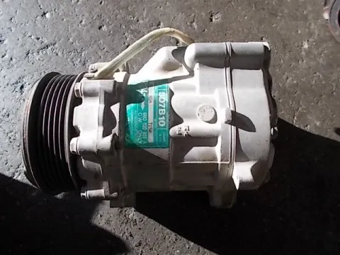 Συμπιεστής A-C (Κομπρέσορας) APQ  6N0820803A για VW POLO (1999 - 2001) (6N2) Συμπιεστής A-C (Κομπρέσορας) APQ  6N0820803A για VW POLO (1999 - 2001) (6N2)