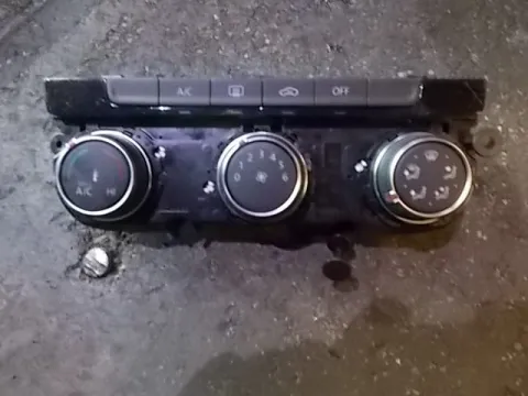 Χειριστήρια Καλοριφέρ 5G09074264 για VW GOLF (2013 - ) Mk7 (5G) Χειριστήρια Καλοριφέρ 5G09074264 για VW GOLF (2013 - ) Mk7 (5G)