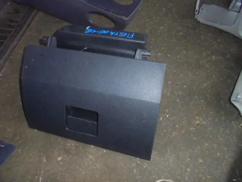 Ντουλαπάκι για FORD FIESTA (2006 - 2008) Mk5b **Γ** Ντουλαπάκι για FORD FIESTA (2006 - 2008) Mk5b **Γ**