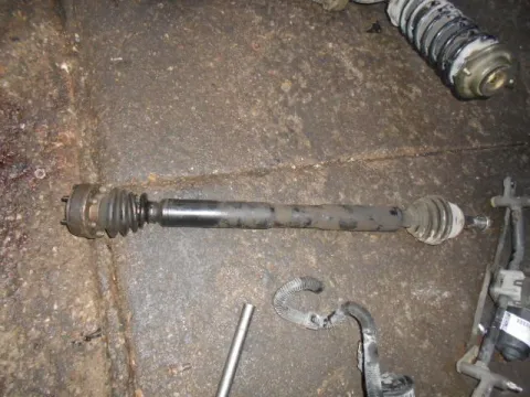 Ημιαξόνιο Εμπρός Δεξί για VW GOLF (1998 - 2004) Mk4 (1J1) 1600 (AEH) (AKL) (APF) Petrol 100 Ημιαξόνιο Εμπρός Δεξί για VW GOLF (1998 - 2004) Mk4 (1J1) 1600 (AEH) (AKL) (APF) Petrol 100