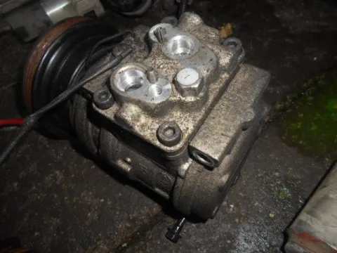 Συμπιεστής A-C (Κομπρέσορας) για KIA RIO (2002 - 2005) (DC) Συμπιεστής A-C (Κομπρέσορας) για KIA RIO (2002 - 2005) (DC)