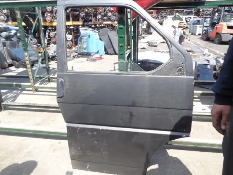 Πόρτα Εμπρός Δεξιά για VW TRANSPORTER (1991 - 1996) (70X) (T4) Πόρτα Εμπρός Δεξιά για VW TRANSPORTER (1991 - 1996) (70X) (T4)