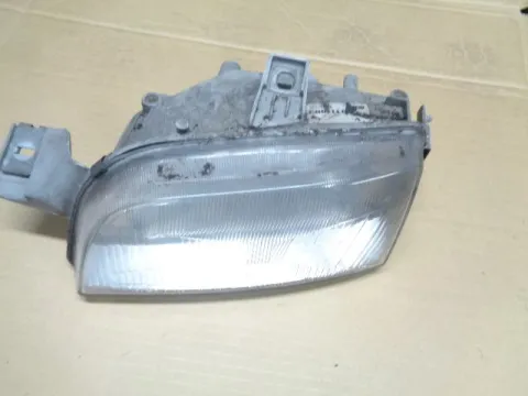 Φανάρι Εμπρός Αριστερό (ΜΗΧΑΝΙΚΟ) για FIAT PUNTO (1994 - 1999) (176) Φανάρι Εμπρός Αριστερό (ΜΗΧΑΝΙΚΟ) για FIAT PUNTO (1994 - 1999) (176)